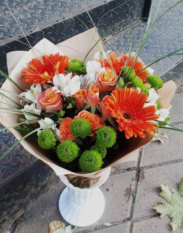 Букет цветов из: Герберы, Хризантемы, Альстромерии и Розы в Самашки