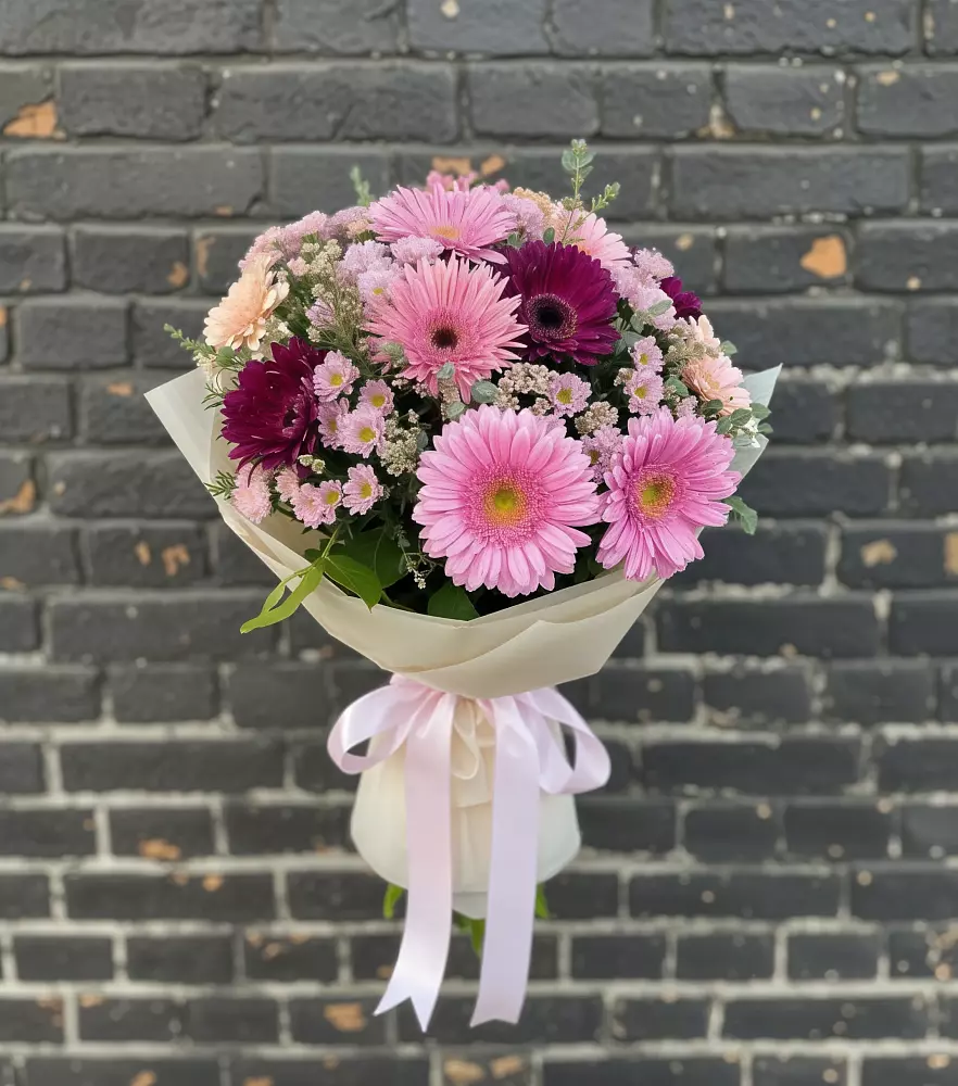 Букет цветов из: Герберы и Хризантемы в Самашки