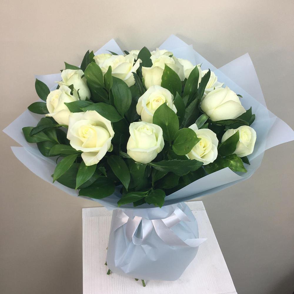 Букет 15 Белых роз Проуд в Самашки