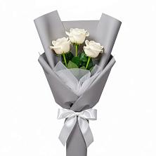 Букет 3 белые розы в Самашки