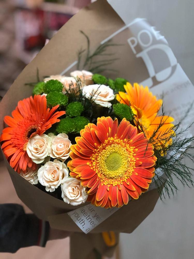 Букет цветов из: Герберы, Хризантемы и Розы в Самашки