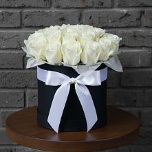 Цветочная композиция из Розы в шляпной коробке в Самашки