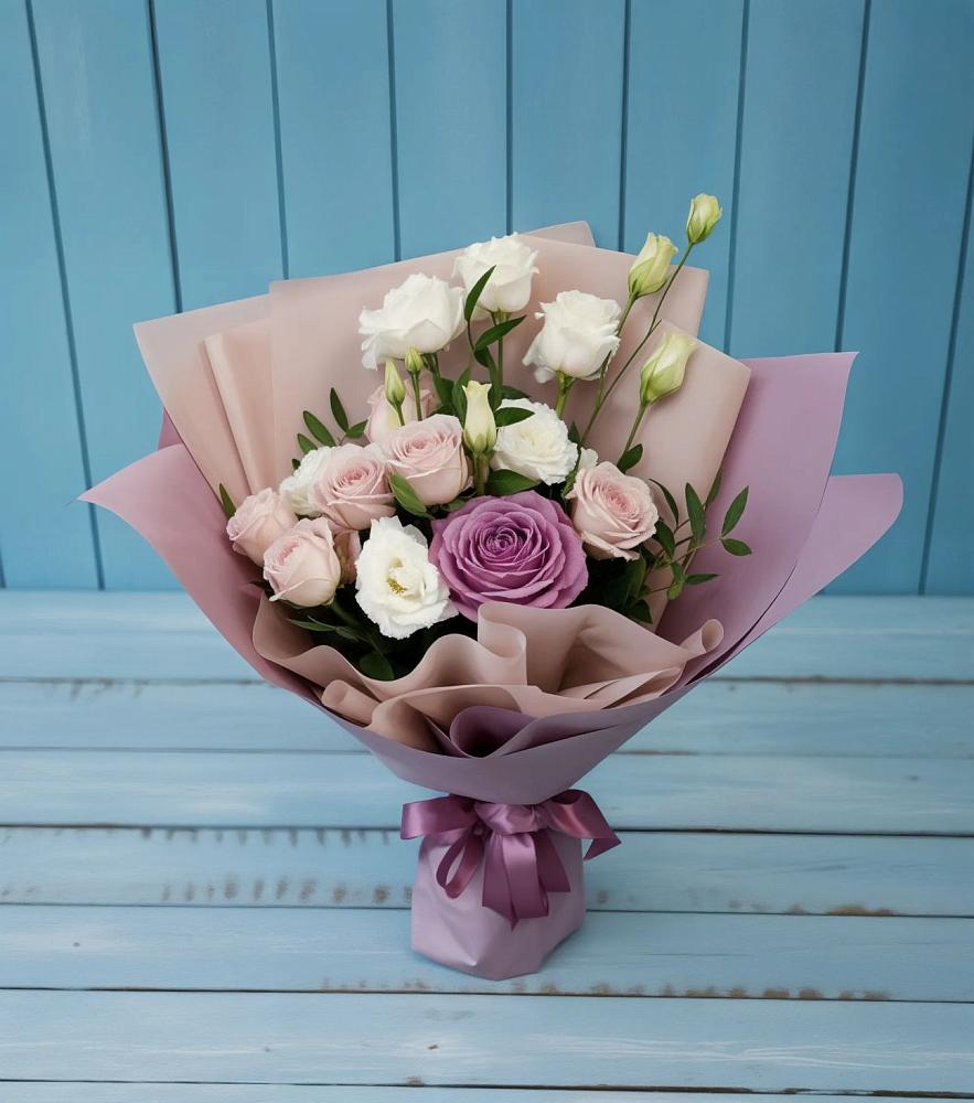 Букет цветов из: Розы и Лизиантусы в Самашки